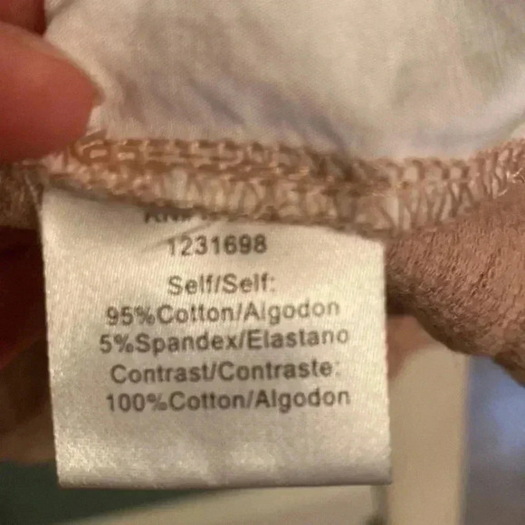 Tan and white sweater with ruffle detail - Picture 3 of 6